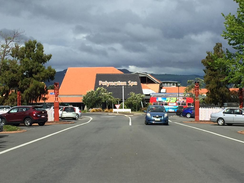 Kiwi As Guest House Rotorua Bagian luar foto